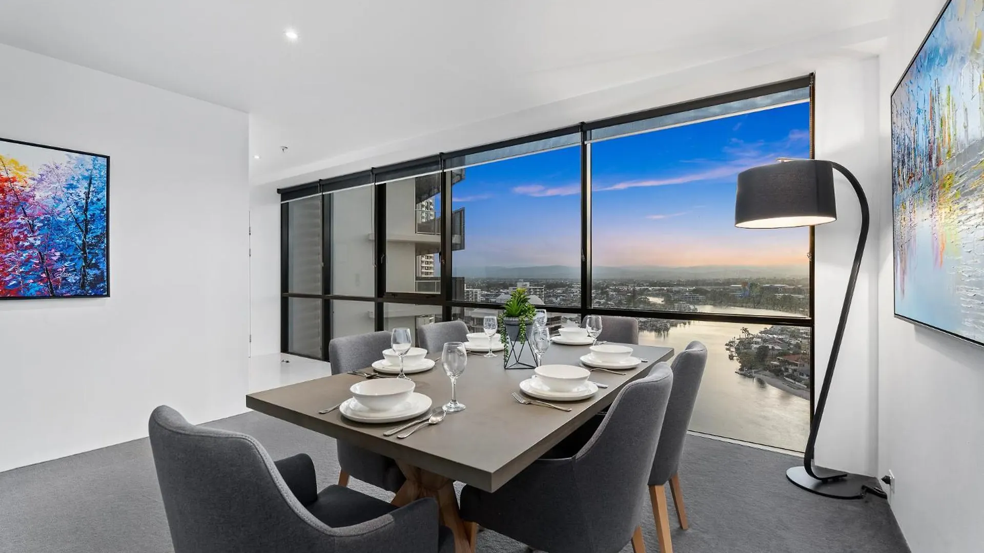 Apartman Surfers Paradise Retreat Stunning Views 2-Br Haven Gold Coast