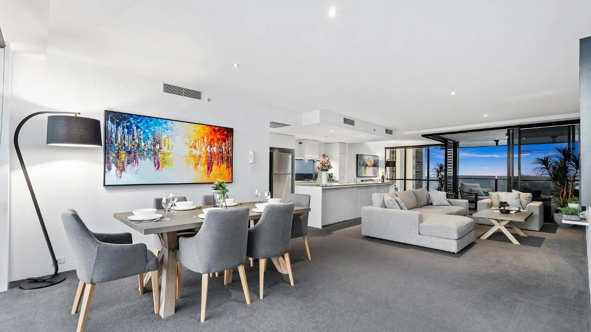 Surfers Paradise Retreat Stunning Views 2-Br Haven Gold Coast Apartman